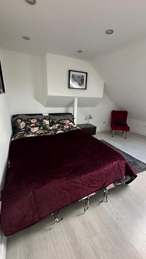 Stunning New 1 Bedroom Apartment ลอนดอน ภายนอก รูปภาพ